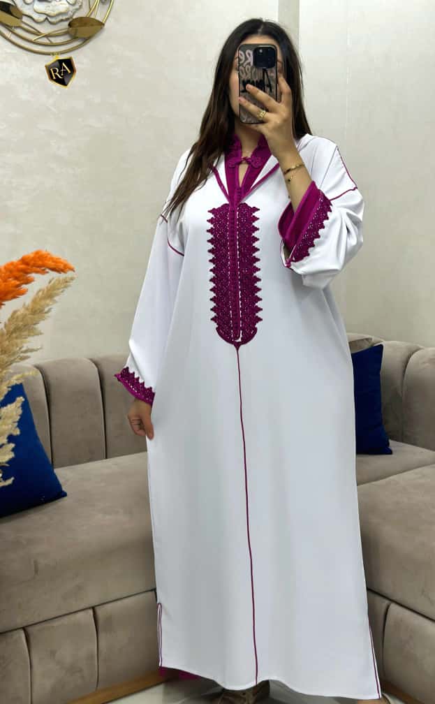 جلابة 2 بياس اللي كل العيون غادي تشوفك فيه