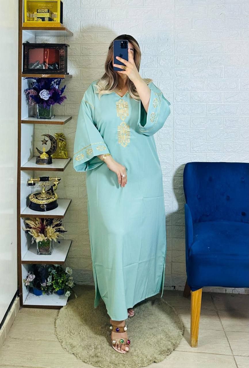 فراشة تأخذك إلى عالم من الفخامة و الاناقة مطروزة بالصقلي