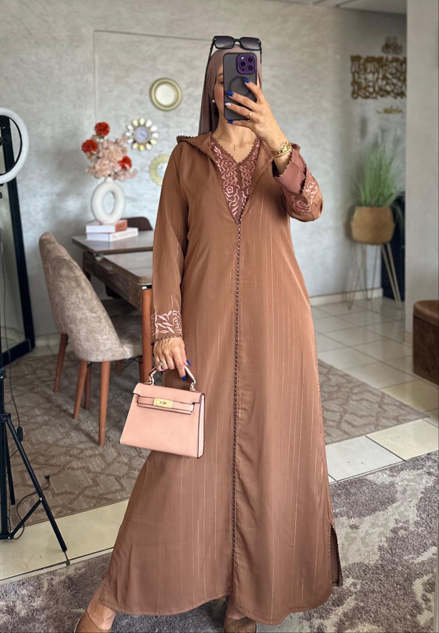 جلابة 2 پس توب كريب مسلك الفوقي التحتي كريب روزة مخدومة بالراندة او الطرز الرباطي والمقاسات L. Xl xxl
