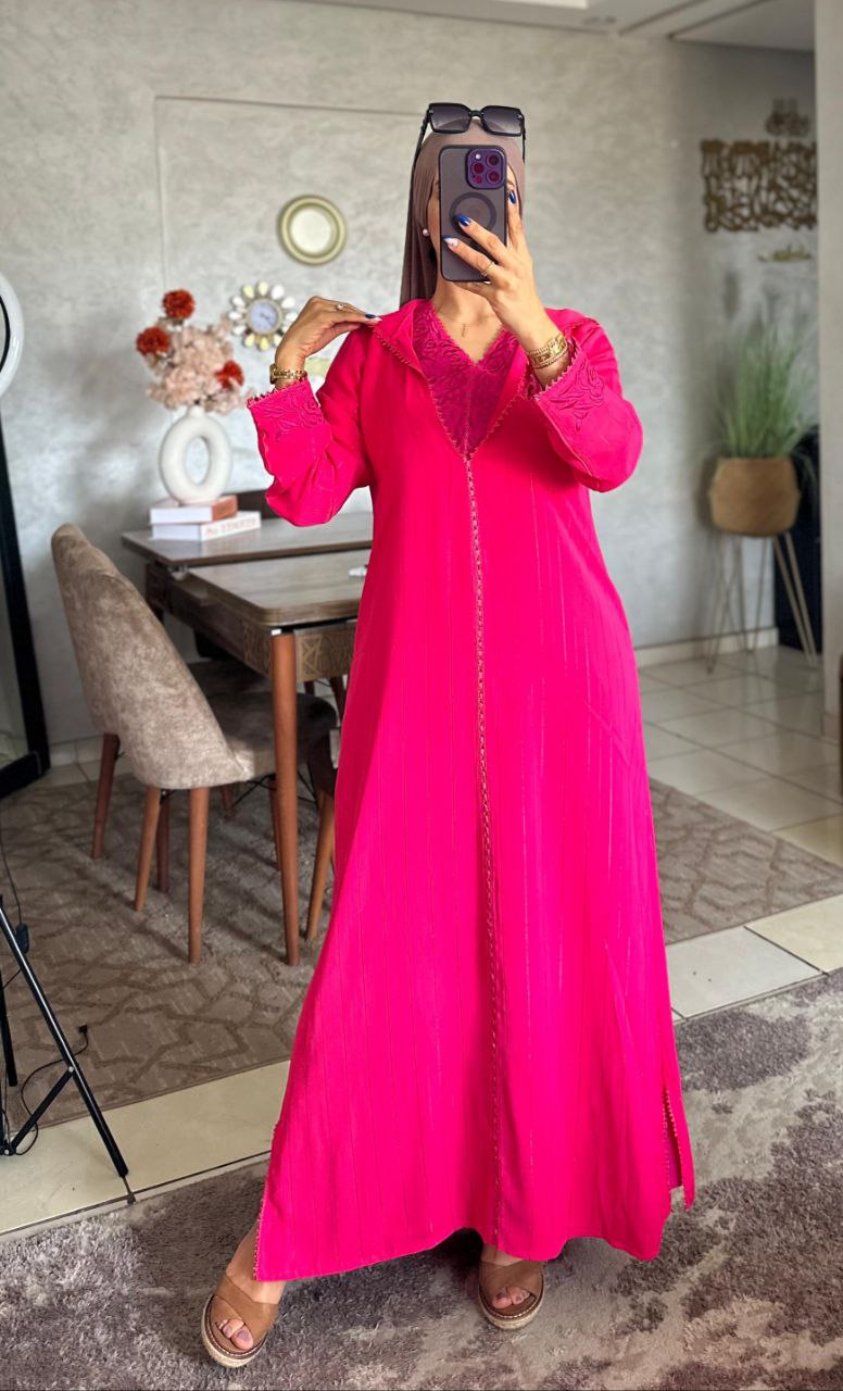 جلابة 2 پس توب كريب مسلك الفوقي التحتي كريب روزة مخدومة بالراندة او الطرز الرباطي والمقاسات L. Xl xxl