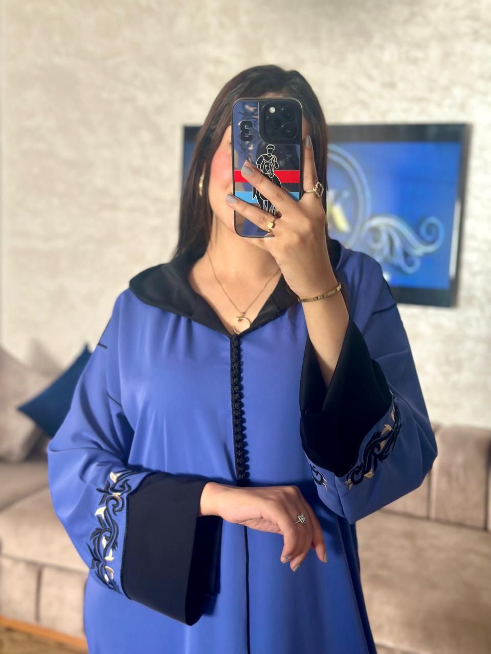 جلابة مخزانية بالكرناج مطروزة بالرباطي عين او عقدة نص توق