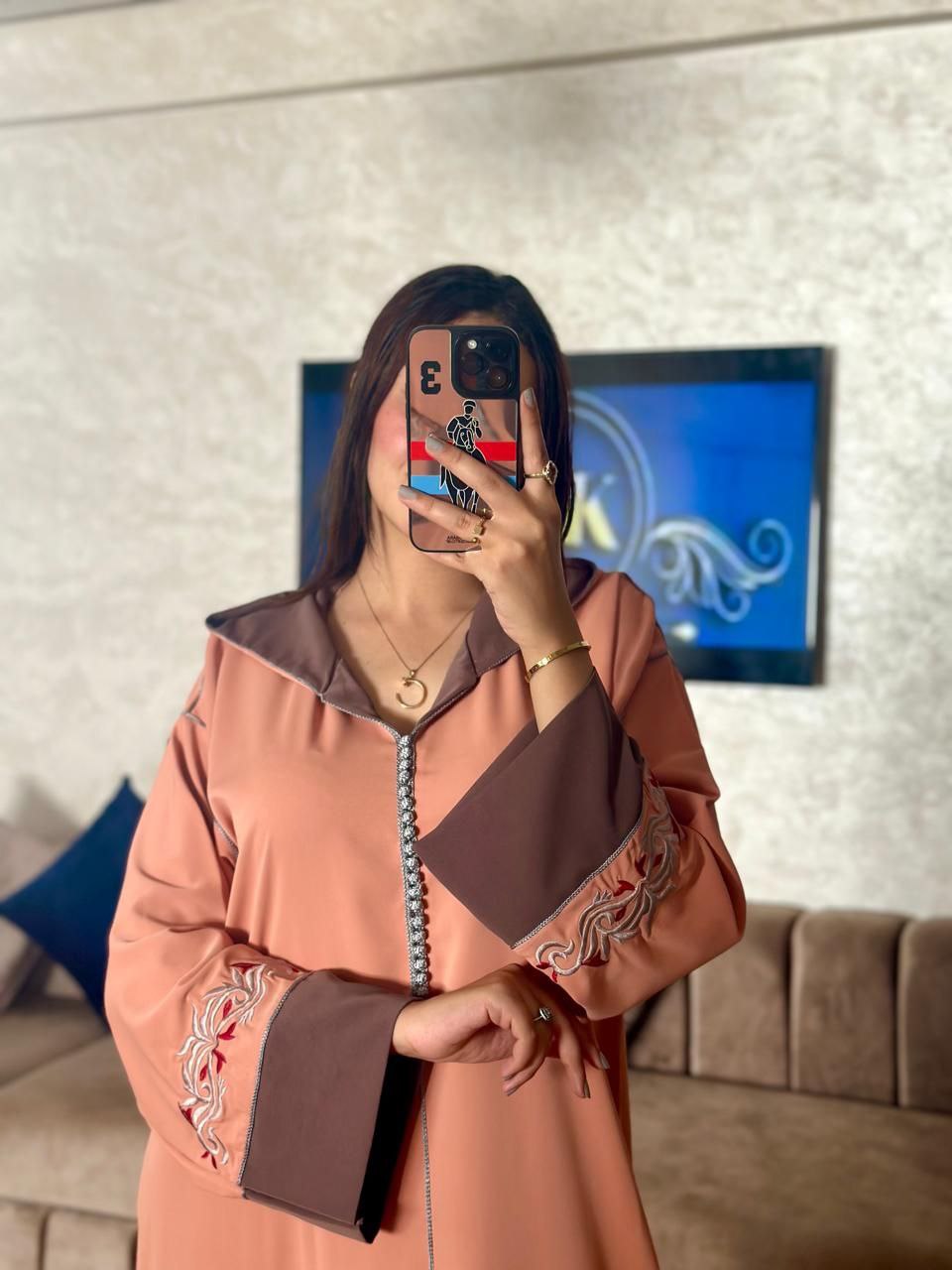 جلابة مخزانية بالكرناج مطروزة بالرباطي عين او عقدة نص توق