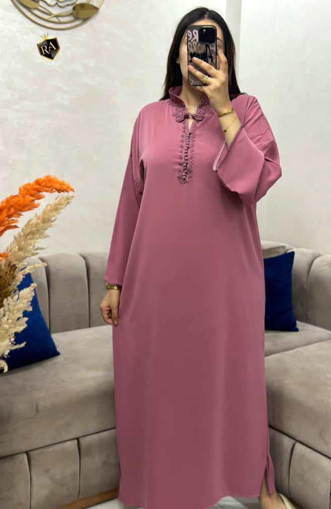 جلابة 2 بياس اللي كل العيون غادي تشوفك فيه