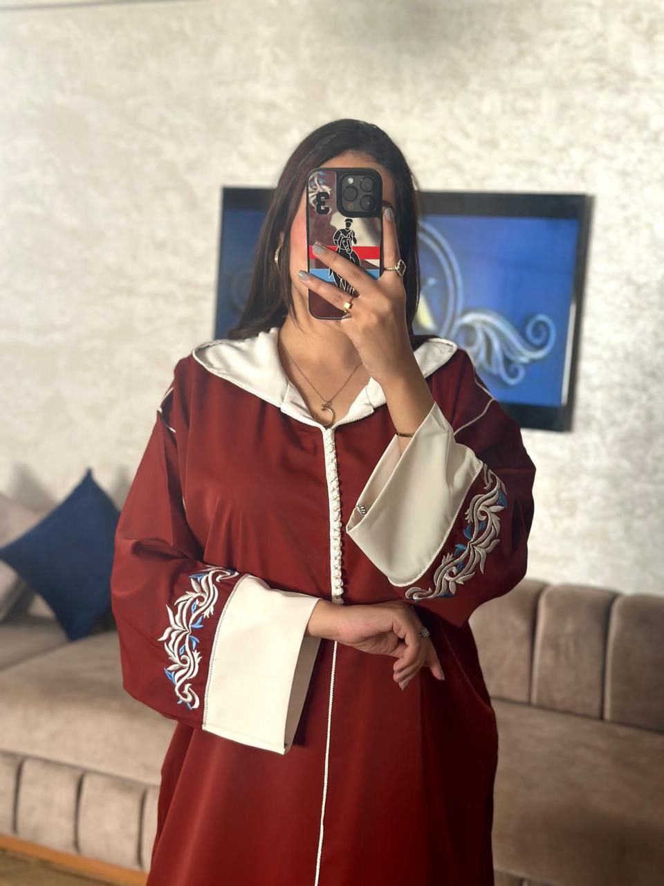 جلابة مخزانية بالكرناج مطروزة بالرباطي عين او عقدة نص توق