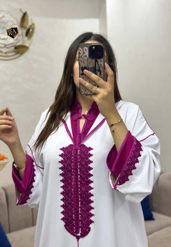 جلابة 2 بياس اللي كل العيون غادي تشوفك فيه