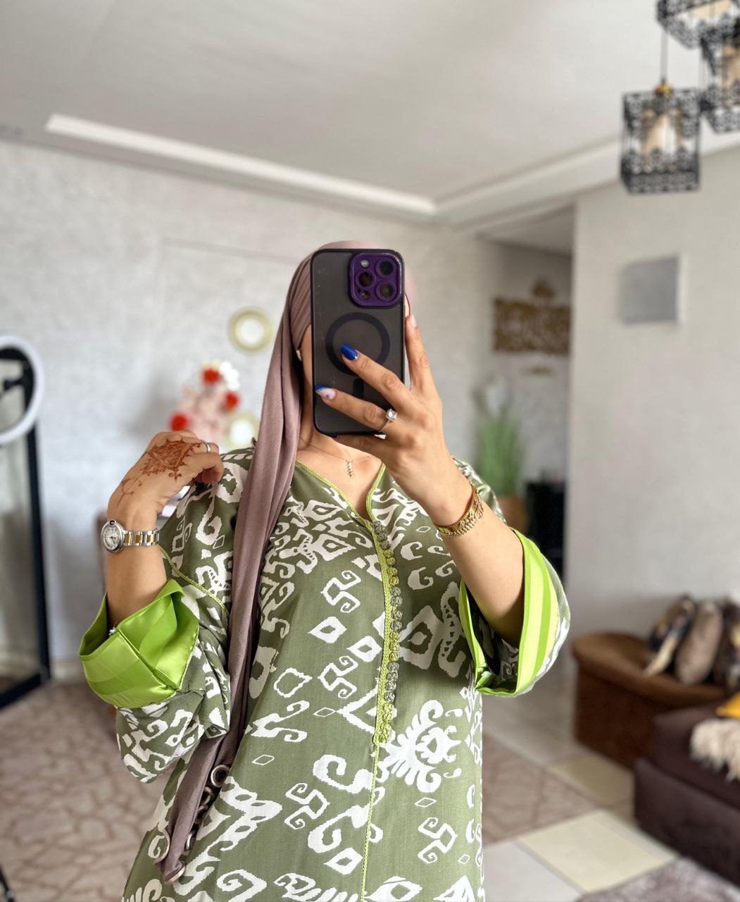 قفطان مخزاني توب خيط. جودة عالية مخدوم بالطراسن او العقاد L. Xl. Xxl