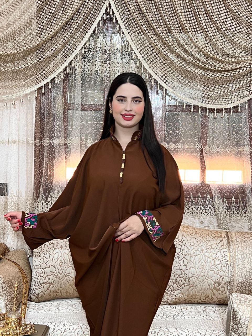 فراشة تأخذك إلى عالم من الفخامة