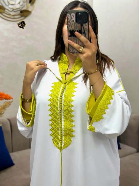 جلابة 2 بياس اللي كل العيون غادي تشوفك فيه