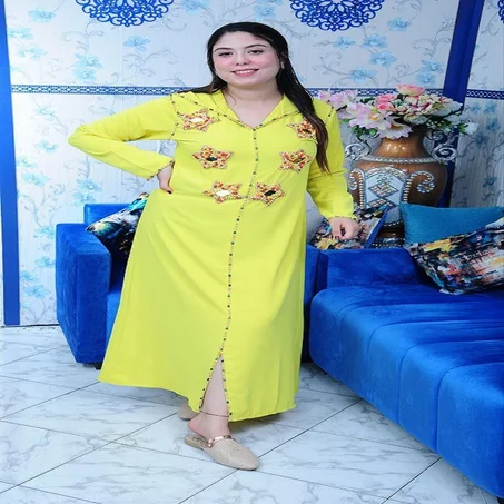 جلباب نسائي عصري وأنيق