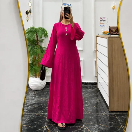 Robe Crêpe Froise Avec 3 Étoiles