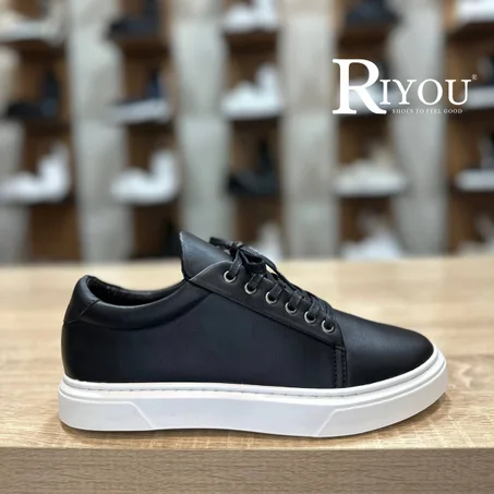 R 02 Baskets Noir semel blanc