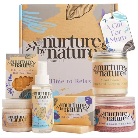 NURTURE BY NATURE - Juego de regalo de cuidado personal para mujeres, 6 piezas de cesta de regalo relajante para baño y spa corporal con bomba de baño, crema de manos y vela perfumada, regalo
