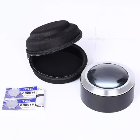 مكبر القراءة LED