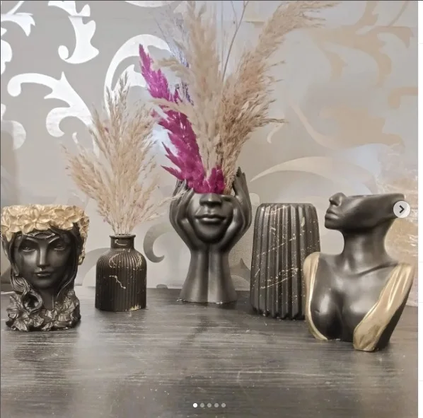 Pack vases