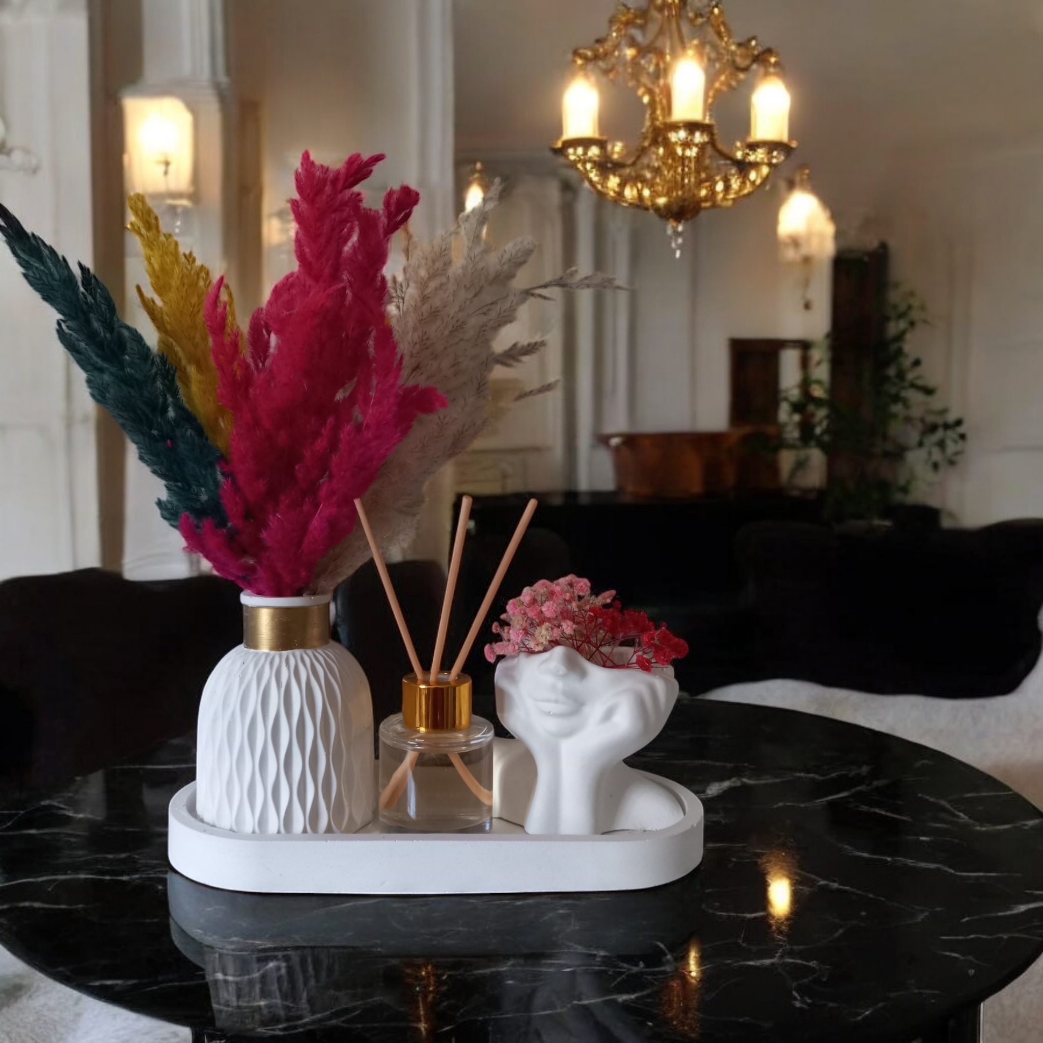 Combinaison entre un vase nordique pot penseur et diffuseur de parfum maison