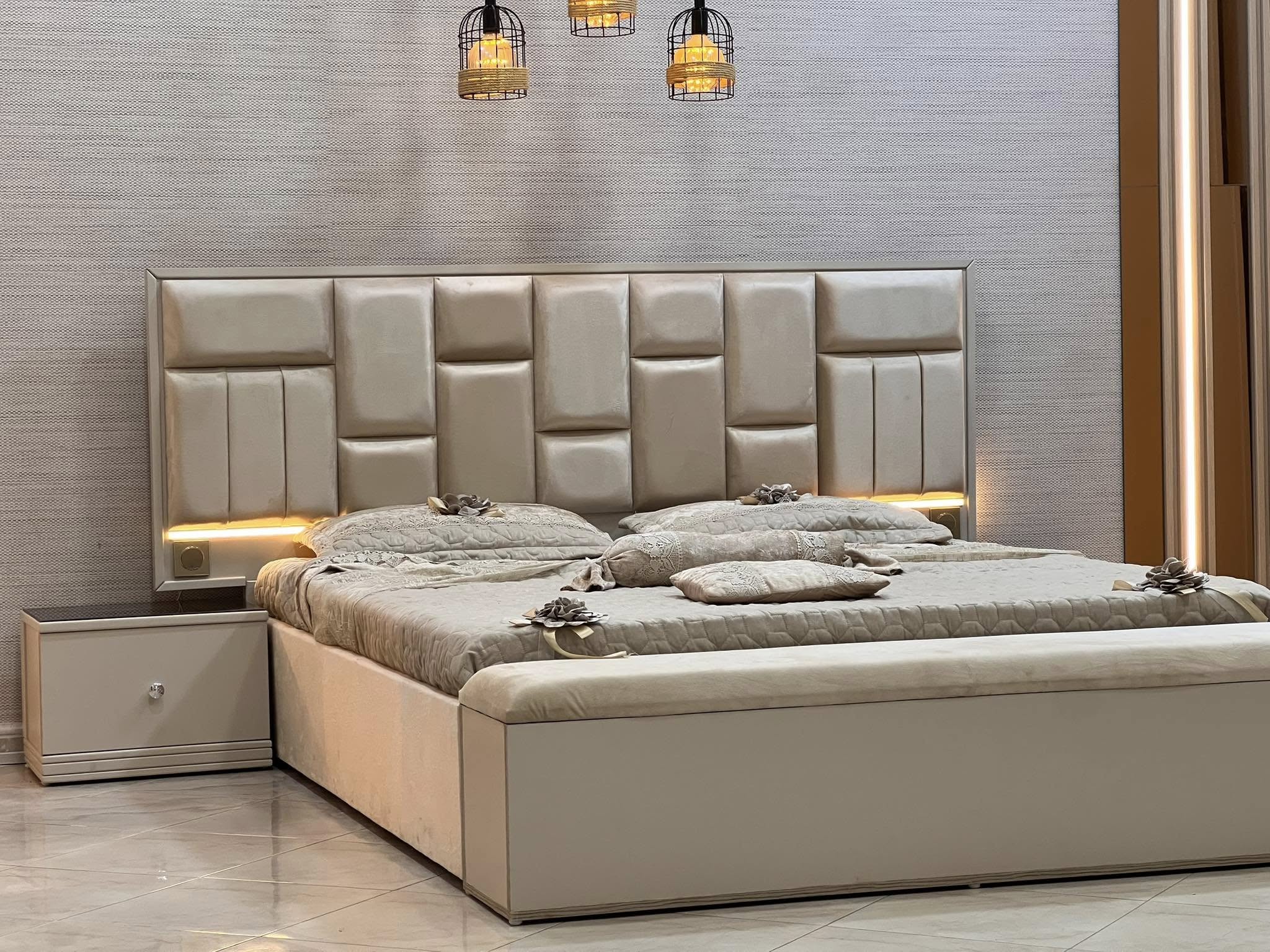 stores/c26e265526360be84de79f5c2037d6a6/products/FDb5Fx24IoYgAaPih5lOkKJ5BO2A6E7CaV6UKvUJ.jpg