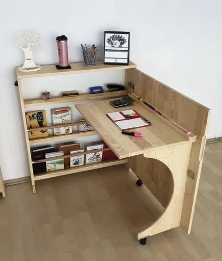 مكتب وخزانة قابل للطي وتوفير المساحة