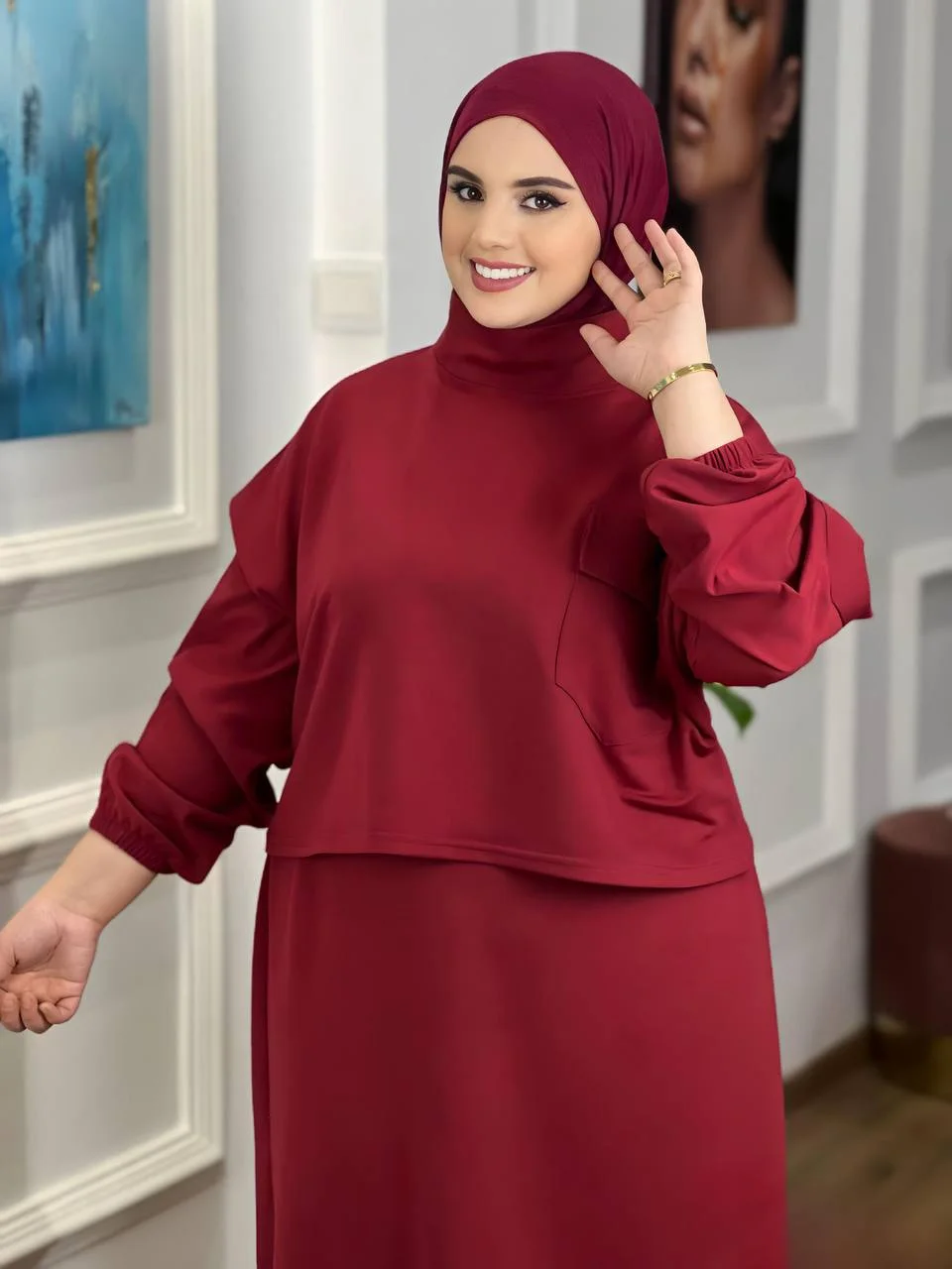 عرض خاص كسوة من قطعتين خياطة راقية بألوان زاهية