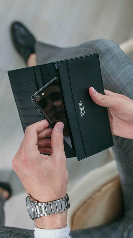 المنتج الأول