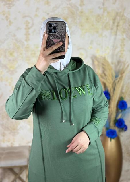 كيطمة طويلة بطرزة.  LOEWE