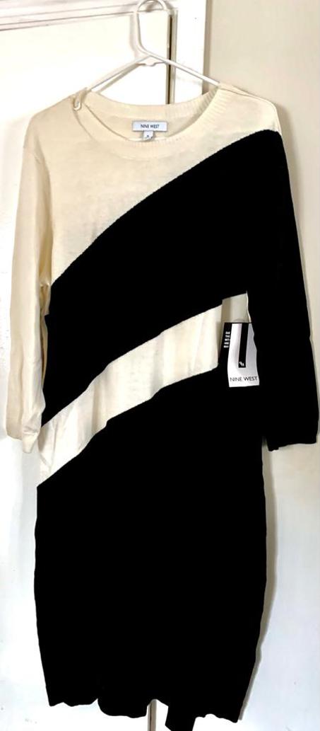 Robe NINE WEST en noir et blanc cassé NINE WEST فستان باللونين الأسود والأبيض