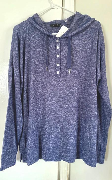 Sweat à capuche bleue هوديي أزرق