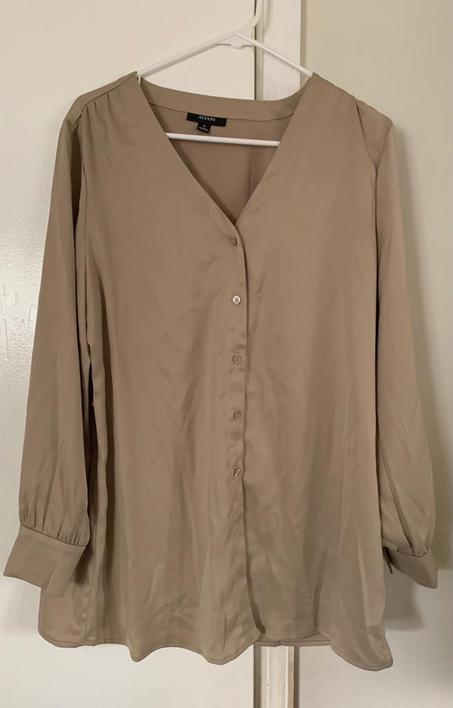Chemise beige قميص بيج