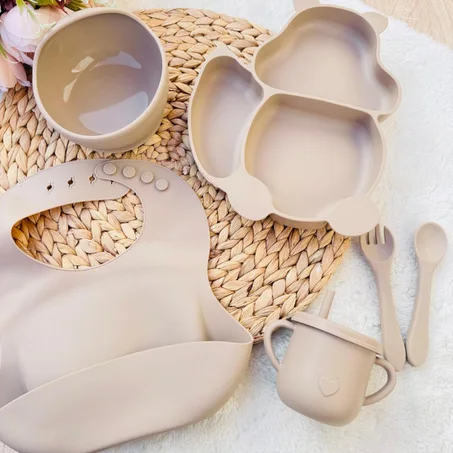 طقم إطعام الأطفال من السيليكون 🍽️ بداية صحية ووجبات ممتعة لطفلك 👶💕