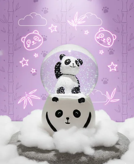 Panda Love – Snow Globe
