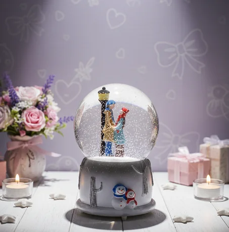 Winter Love – Snow Globe