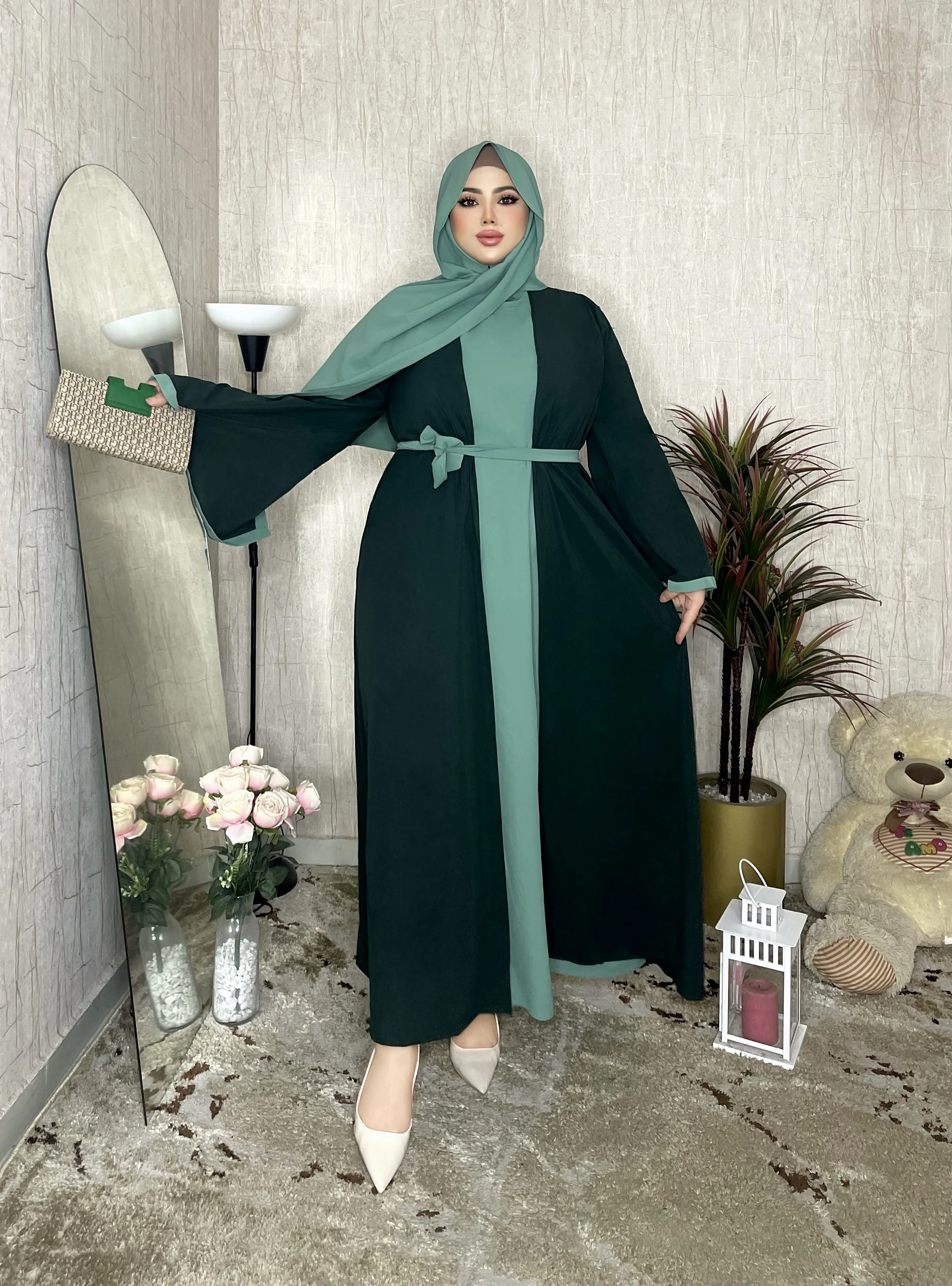 ✨قنبلة الموسم عباية ب3 قطع و حزام راقية وأنيقة✨