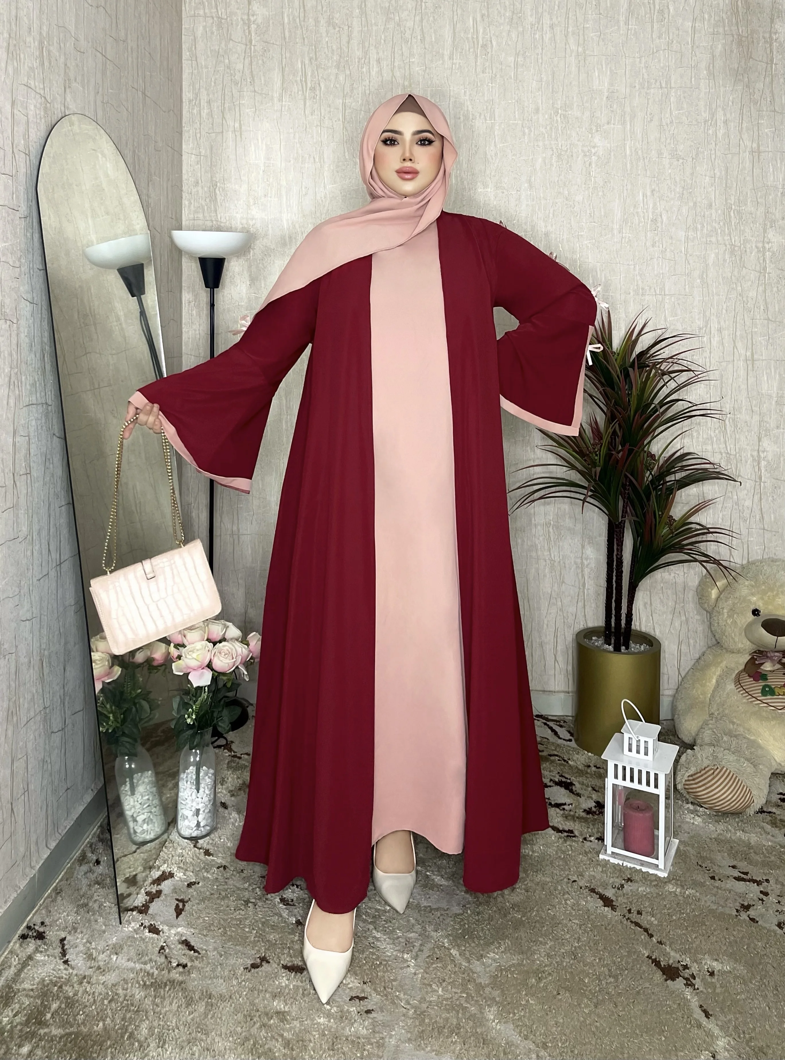 ✨قنبلة الموسم عباية ب3 قطع و حزام راقية وأنيقة✨