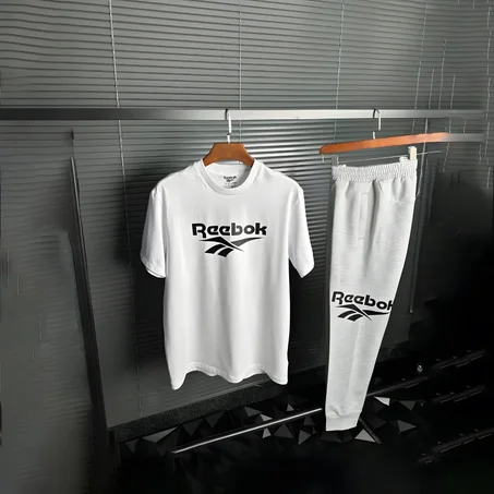 Ensemble Reebok  sportif blanc élégant – Style minimaliste & confort absolu