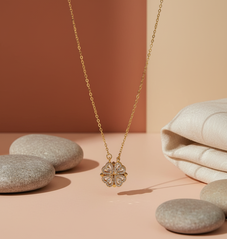 Collier Transformable Trèfle à Quatre Cœurs (2-en-1)