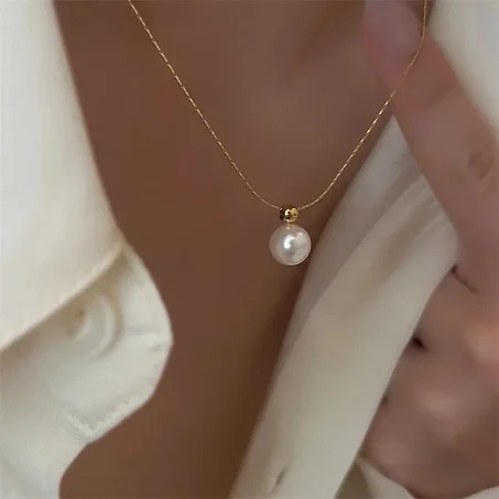Dot-Pearl Necklace