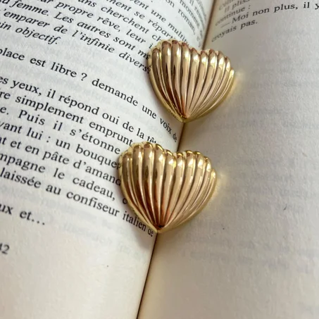 Shell-Heart Earrings