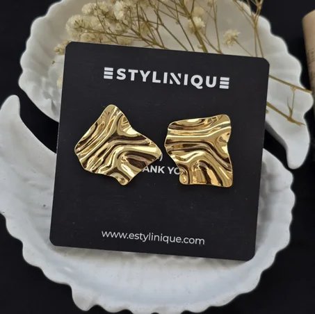 Wavy-Square Earrings