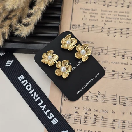 Mini- Double-Flower Earrings