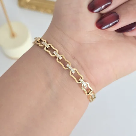 Connected Chain Bracelet