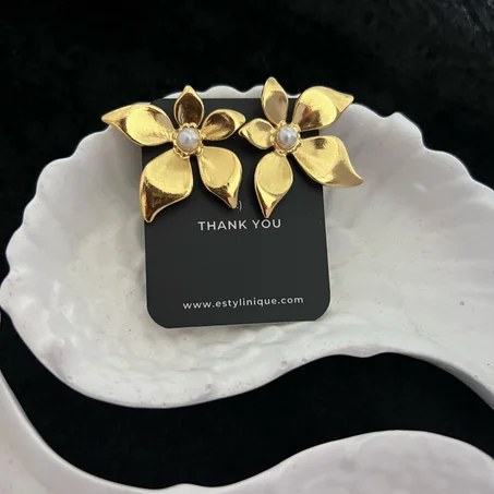 Gold-Floral Earrings