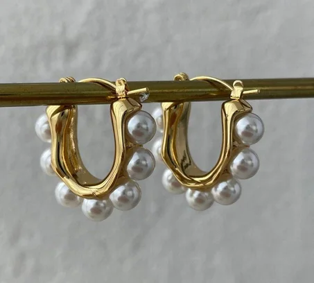 Pearl-Hoop Earrings