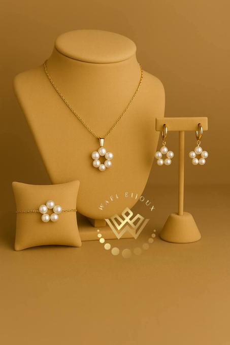 اكسسوار الجوهر الحر