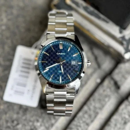 Montre Casio | ساعة أنيقة بتصميم كلاسيكي راقٍ