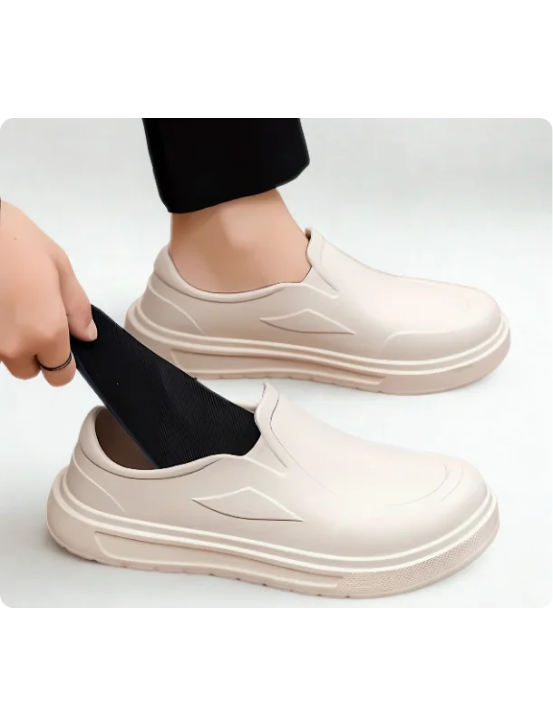 حذاء عملي خفيف الوزن مريح للمشي – ضد الماء – للرجال والنساء (بيج/أسود) Practical Lightweight Comfortable Walking Shoes – Waterproof – For Men and Women (Beige/Black)