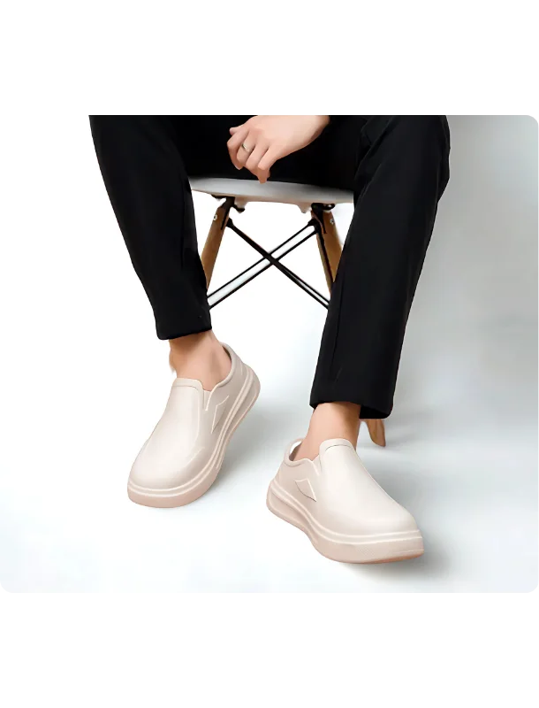 حذاء عملي خفيف الوزن مريح للمشي – ضد الماء – للرجال والنساء (بيج/أسود) Practical Lightweight Comfortable Walking Shoes – Waterproof – For Men and Women (Beige/Black)