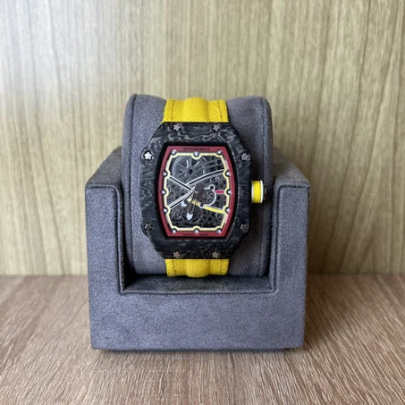 RM scratche jaune