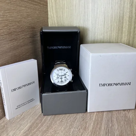 Empori armani chronographe packaging complet