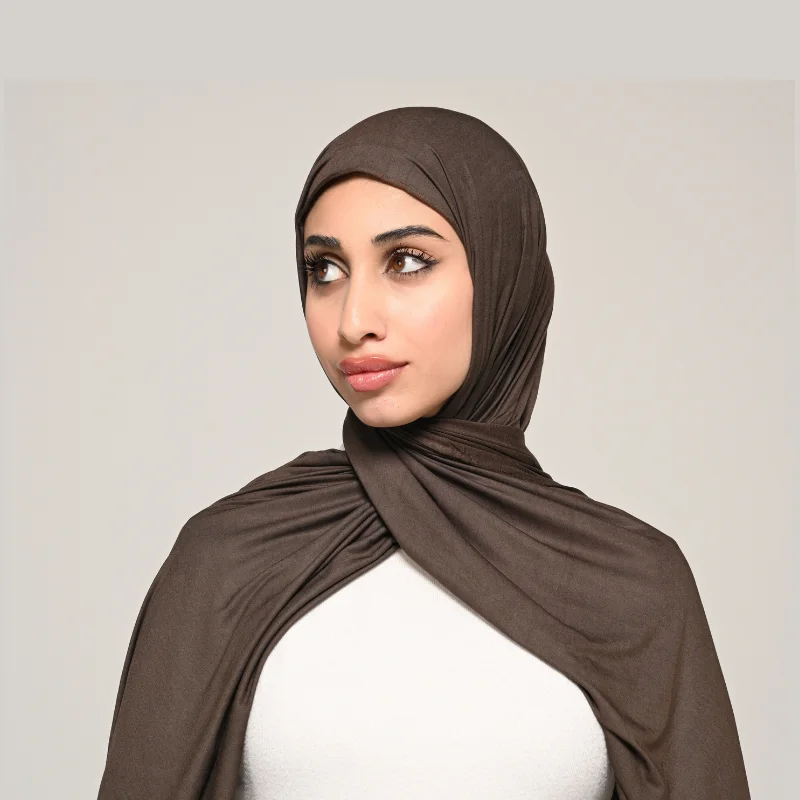 شال سارة (بني داكن)