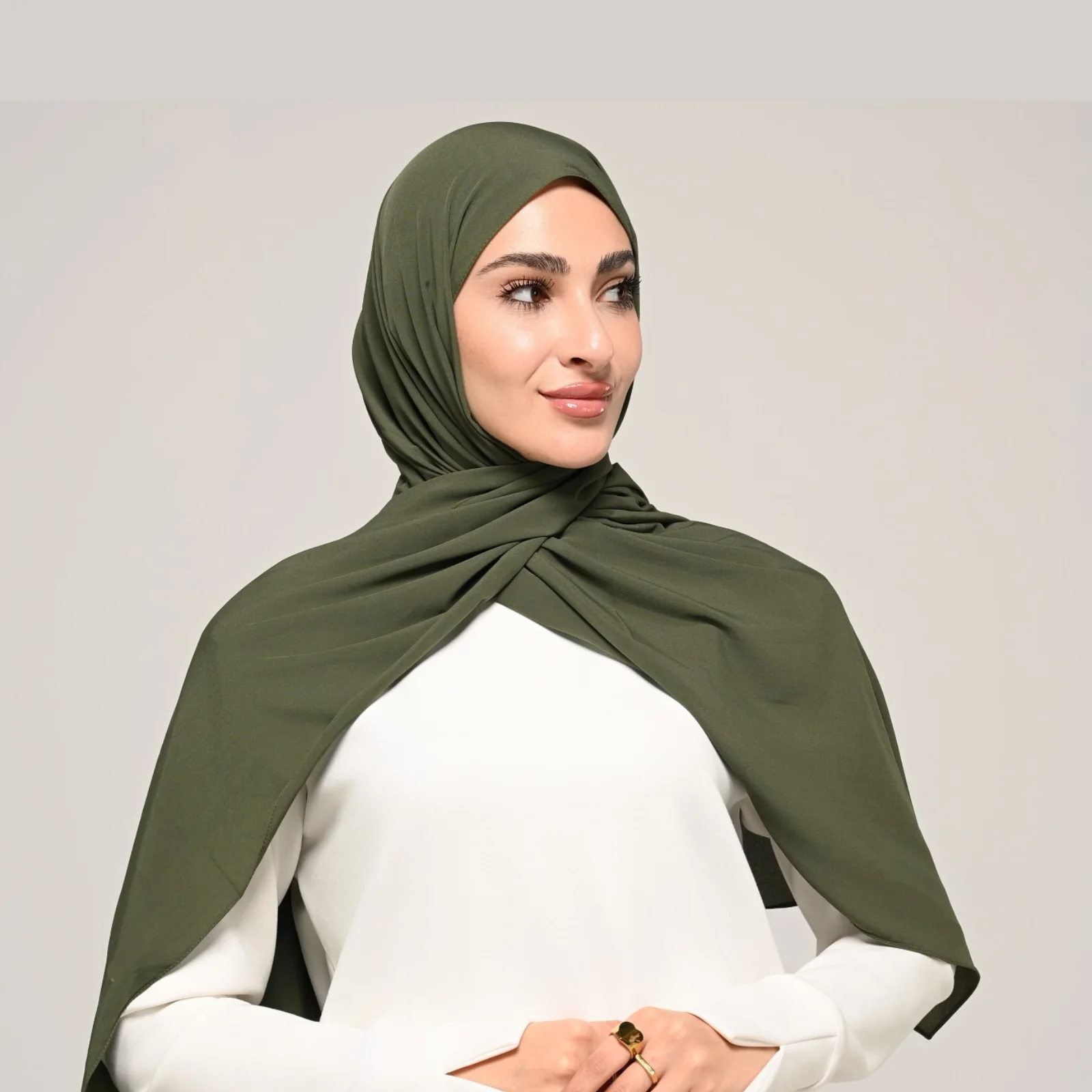 شال سارة ( لون أخضر زيتوني )