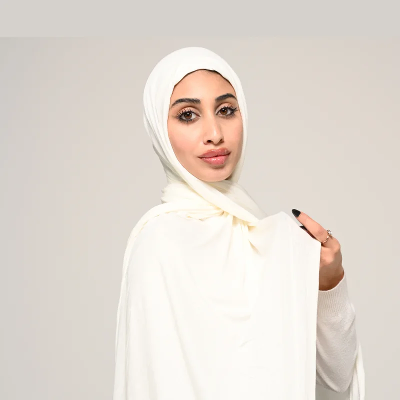 شال سارة (أوف وايت)
